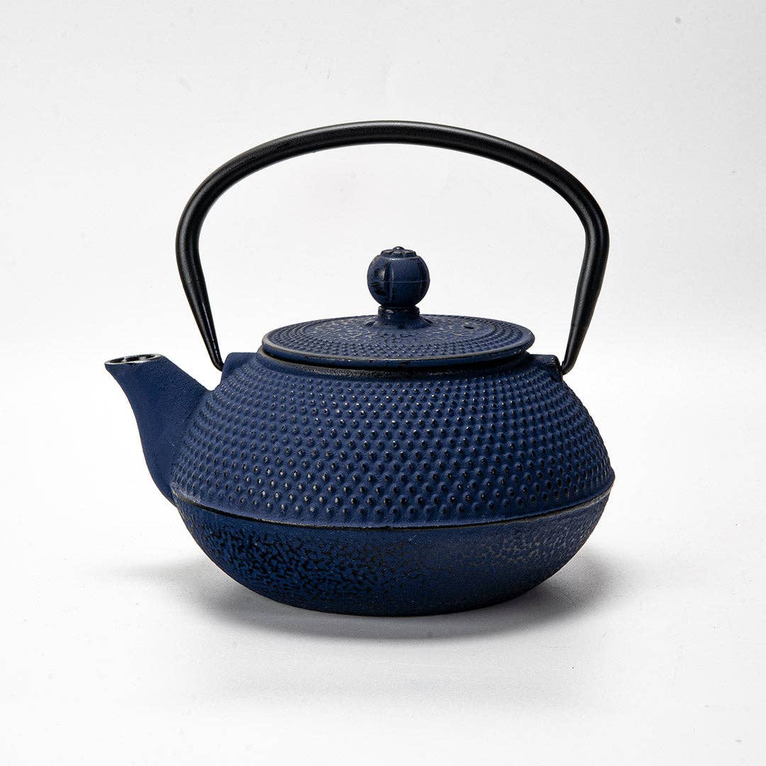 Urban Tokyo Navy Blue Hobnail Design Cast Iron Tea Pot, 27oz