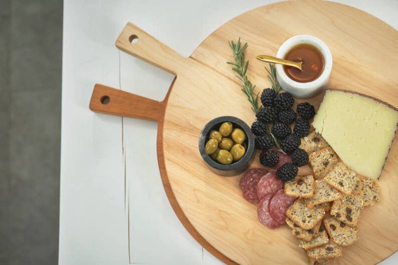 Holland Bowl Mill Round Serving Board