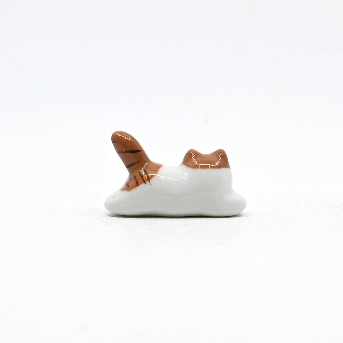 Urban Tokyo Brown White Cat Chopsticks Rest