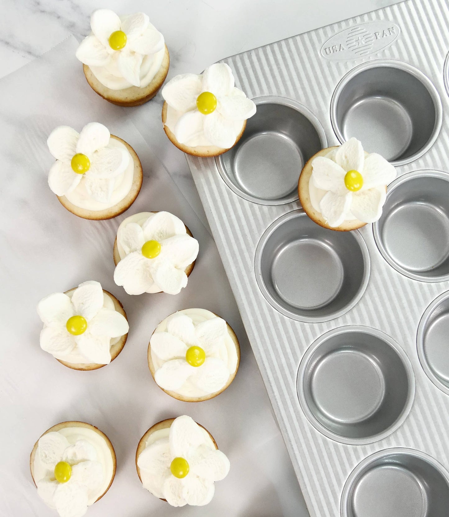 USA Pan - 12 Cup Muffin Pan