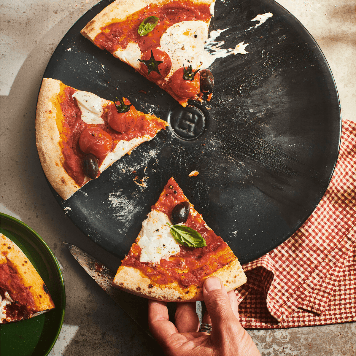 Emile Henry Smooth Pizza Disk - 13.5”