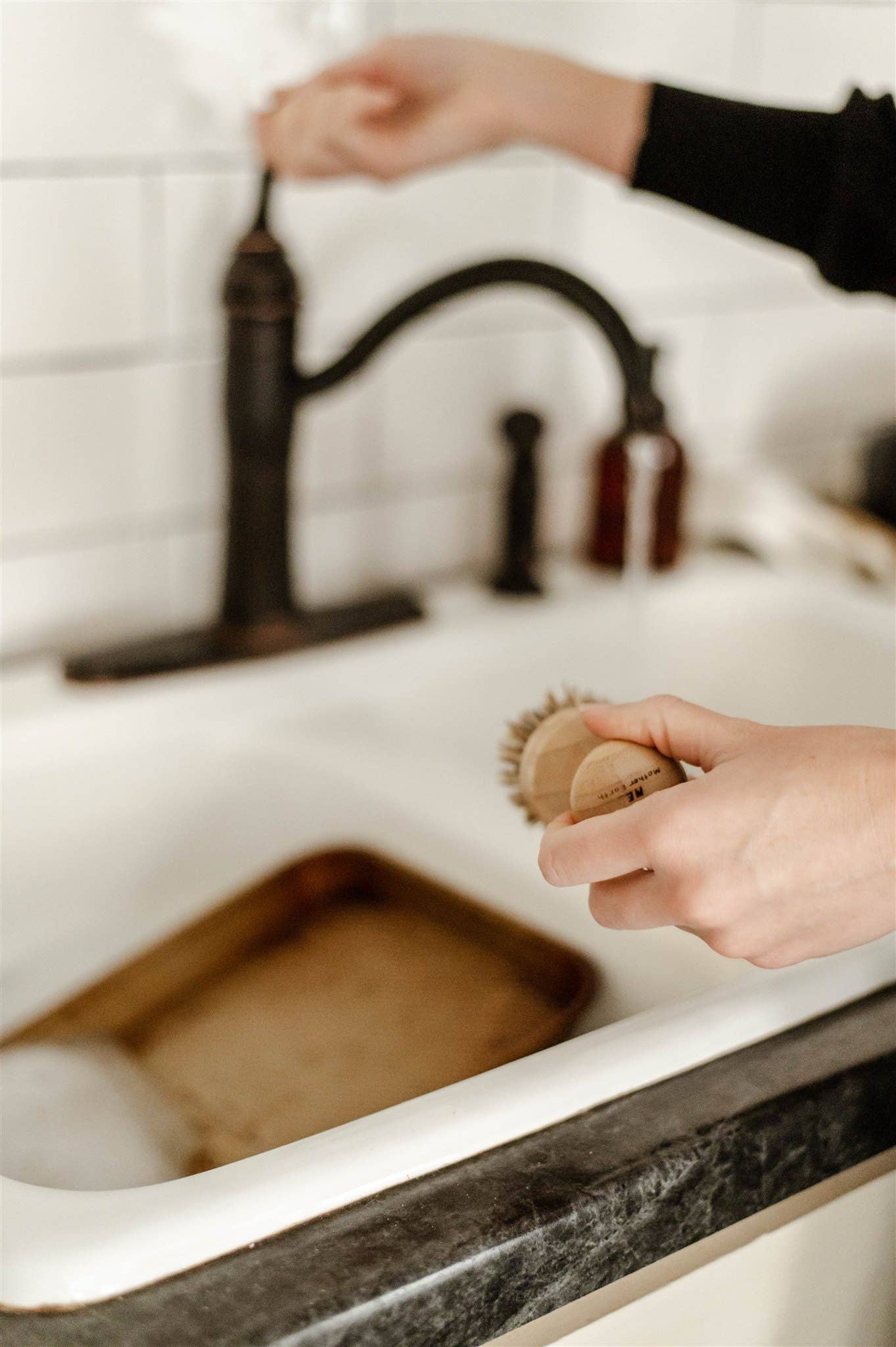 Me Mother Earth Modular Pot Scrubbing Brush