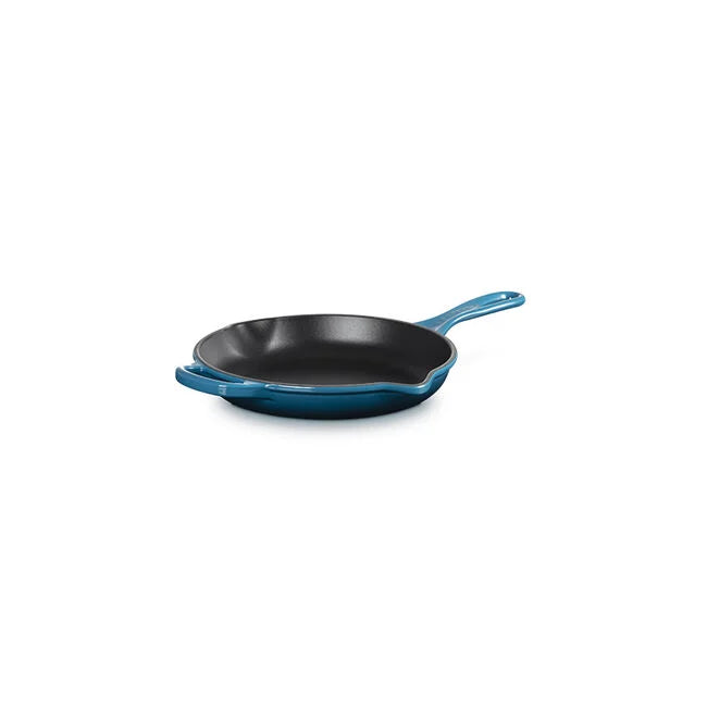 Le Creuset Classic Iron Handle Skillet - 9"