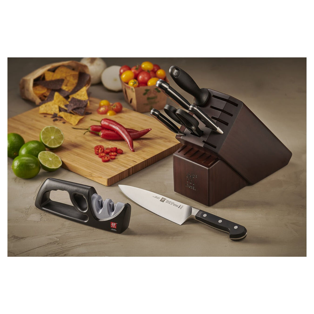 Zwilling Pro 8 Piece Knife Block Set, Acacia